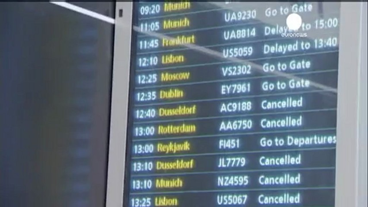 UK struggles with heavy snow