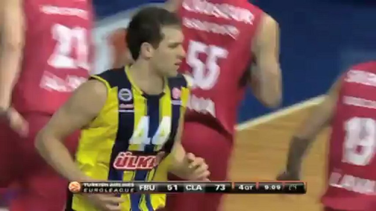 Traumsaison! Caja Laboral schießt Fener aus der eigenen Halle