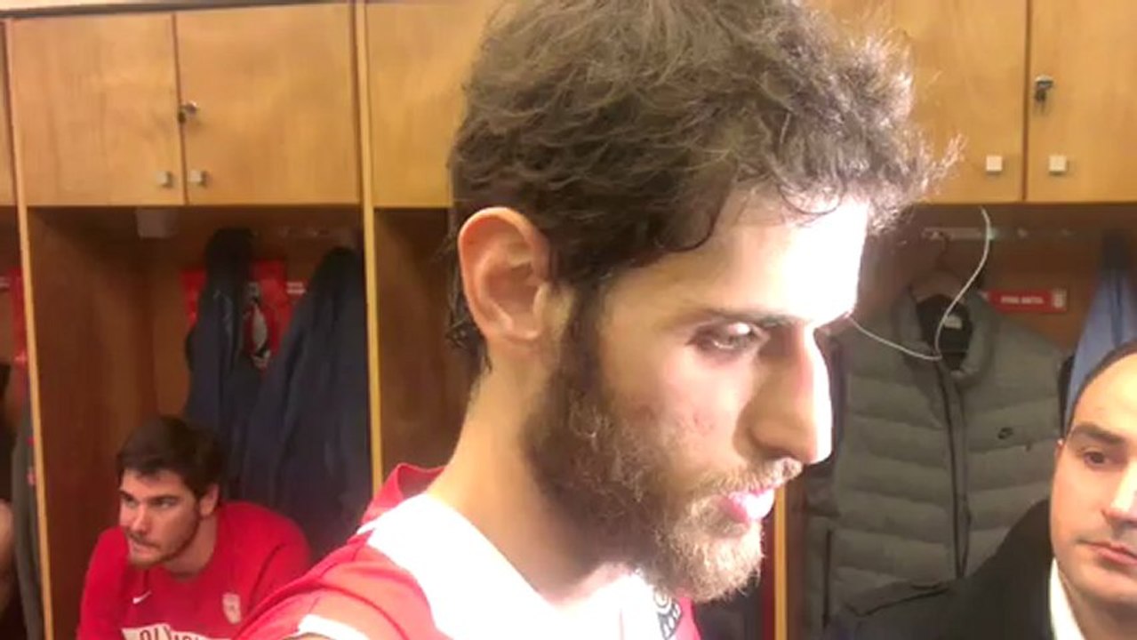 RedPlanet.gr - Περπέρογλου στα αποδυτήρια