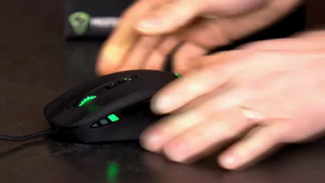 Mionix NAOS 8200 Gaming Mouse Unboxing & First Look Linus Tech Tips