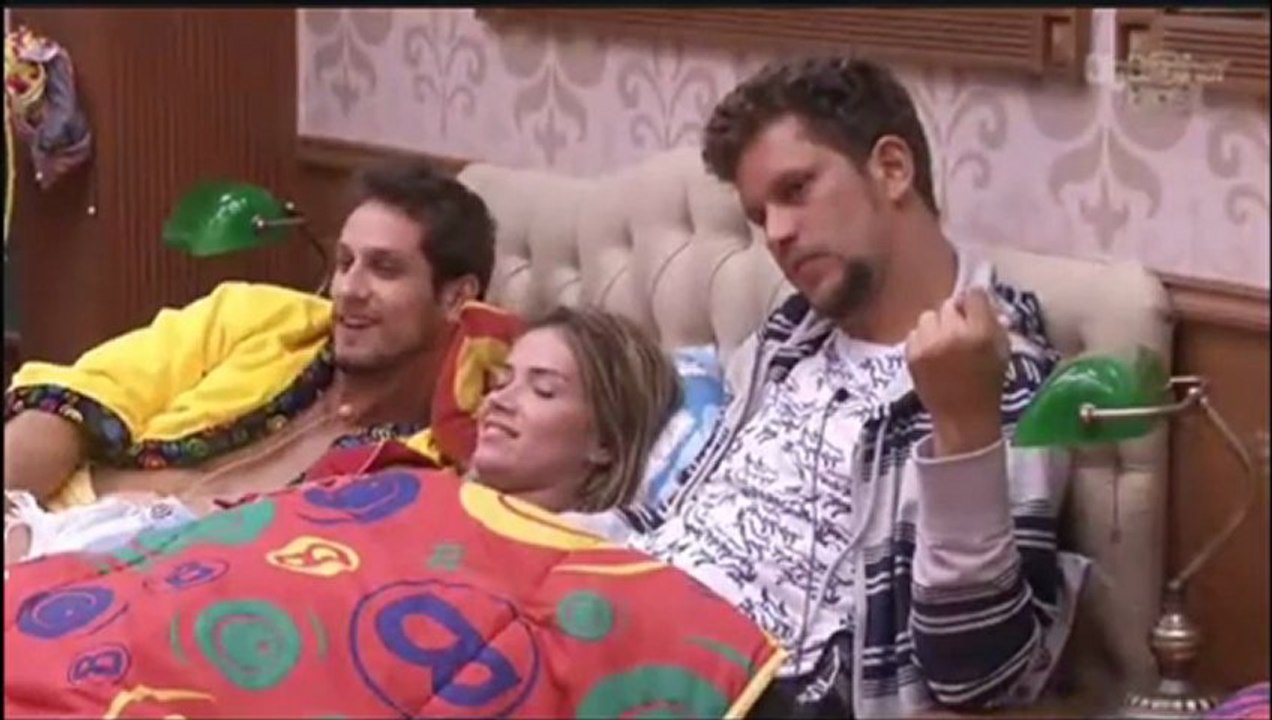"O Elieser é um bom coração do caramba" 09/01 noite - quarto