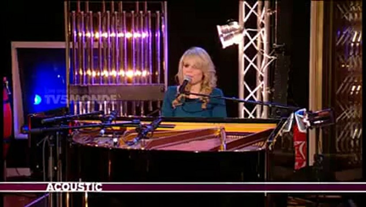 Coeur de pirate - Je suis venu te dire que je m'en vais (Gainsbourg) - live - Acoustic - TV5Monde
