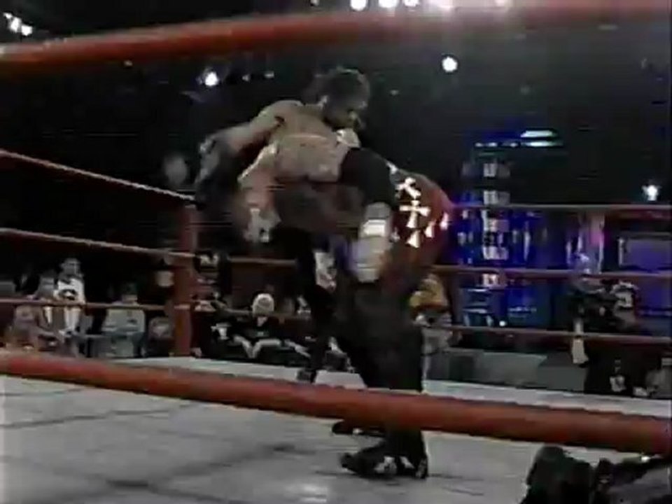 NWA-TNA PPV #66 - Vampiro & Slash vs. C.M. Punk & Julio Dinero (15.10.2003)