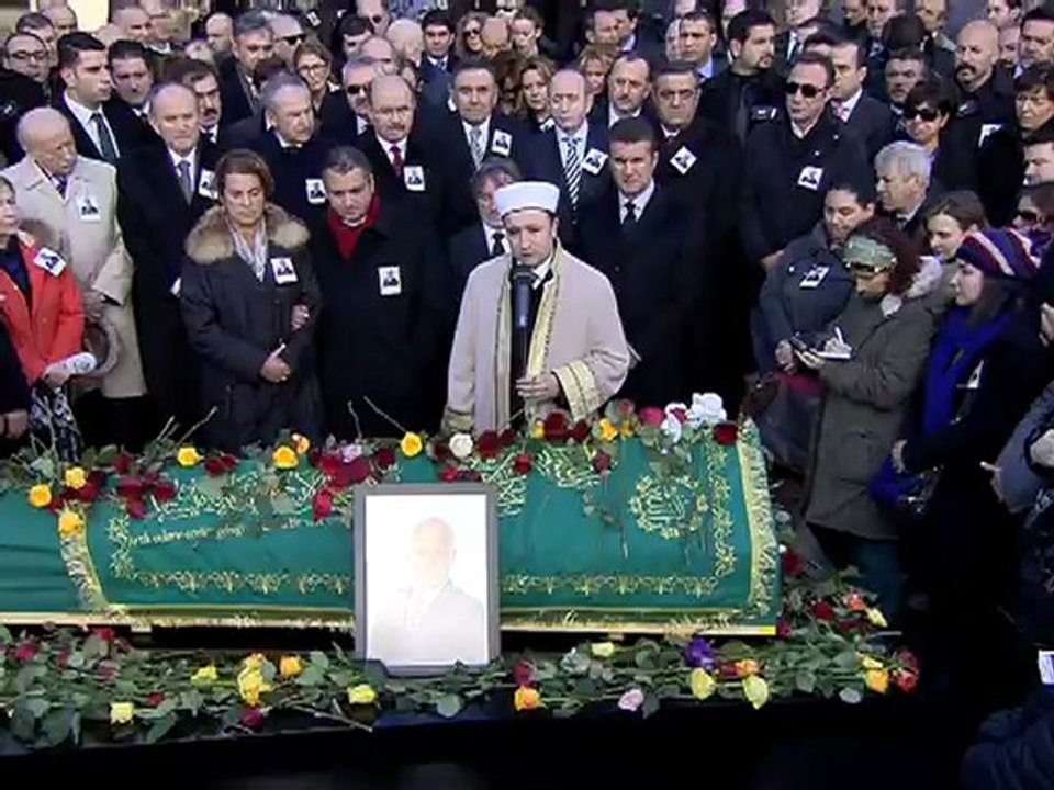 19 Ocak 2013 Mehmet Ali Birand Cenazesi ile Kanal D Televizyonu önündeki Tören LOGOSUZ