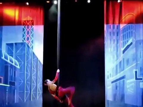 PETYA GABROVSKA-silk-presents Art agency Valentino