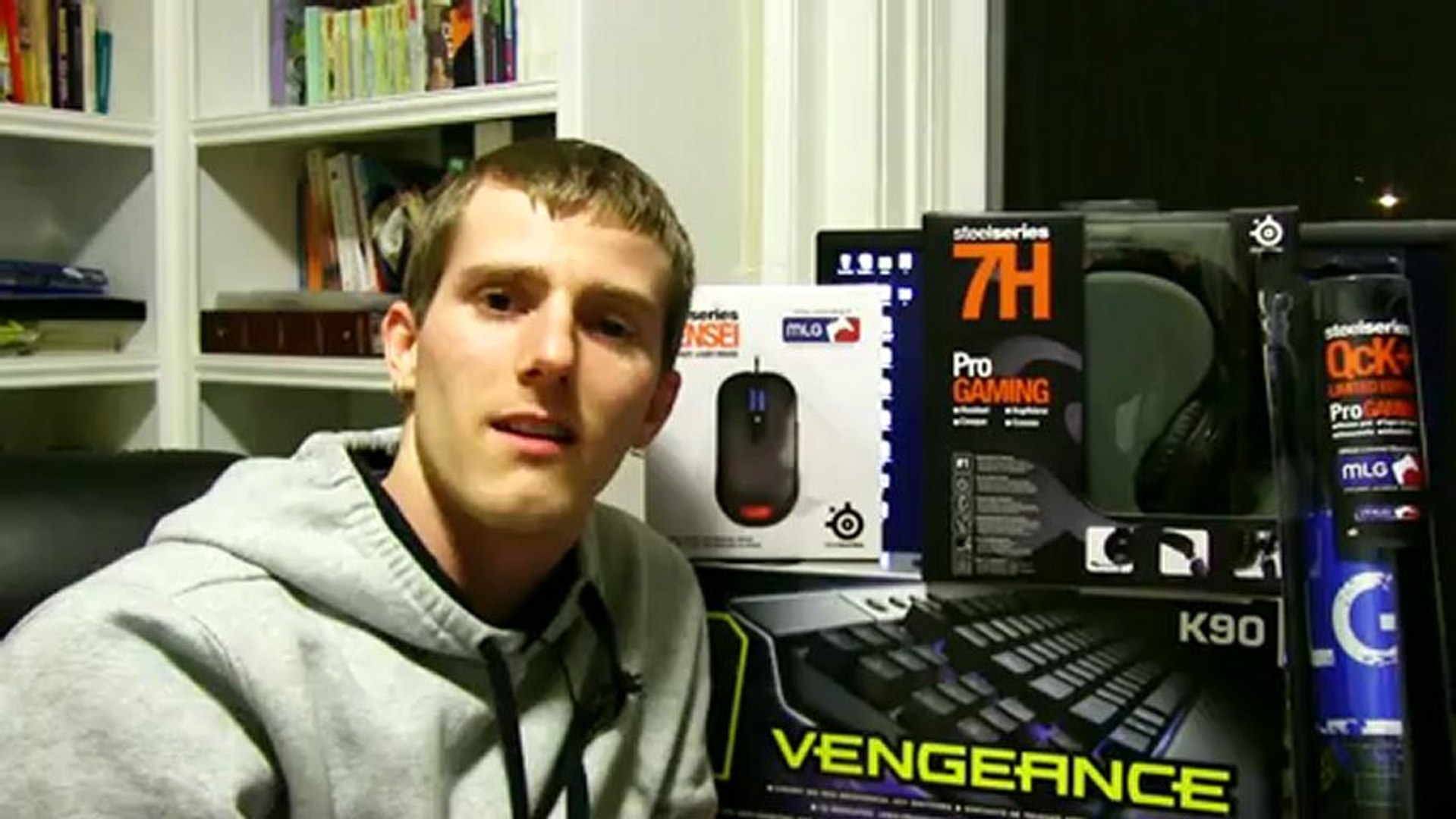 ⁣Gaming Peripheral Pack Giveaway -- with UnboxTherapy