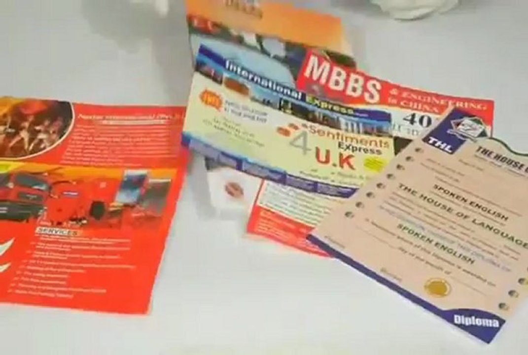 Tri-fold Brochures Printing Services Online