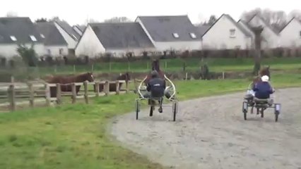 BALADE DU LYS ET BRIONA JOGGANT A CARENTAN