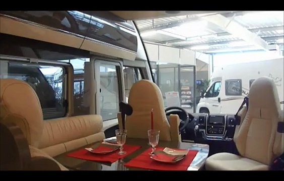 VIDEO GRAND PANORAMA BURSTNER HALL EXPO JACQUELINE CAMPING CAR VERSONVERSON 2013