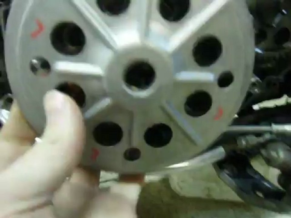 Intruder 1400 : Question 2 : Position plateau-noix embrayage