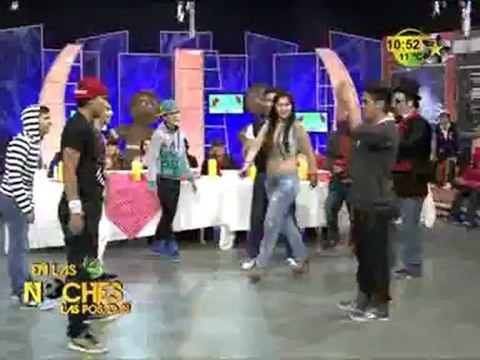 Anel con los chavos del Ballet de pgb