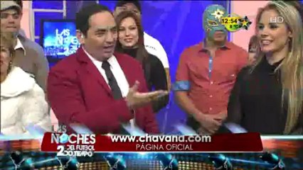 Ema Huevo Juega con la Chica del Antifaz