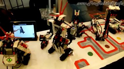 Lego Mindstorms presentato allo stand Lego al CES 2013 di Las Vegas