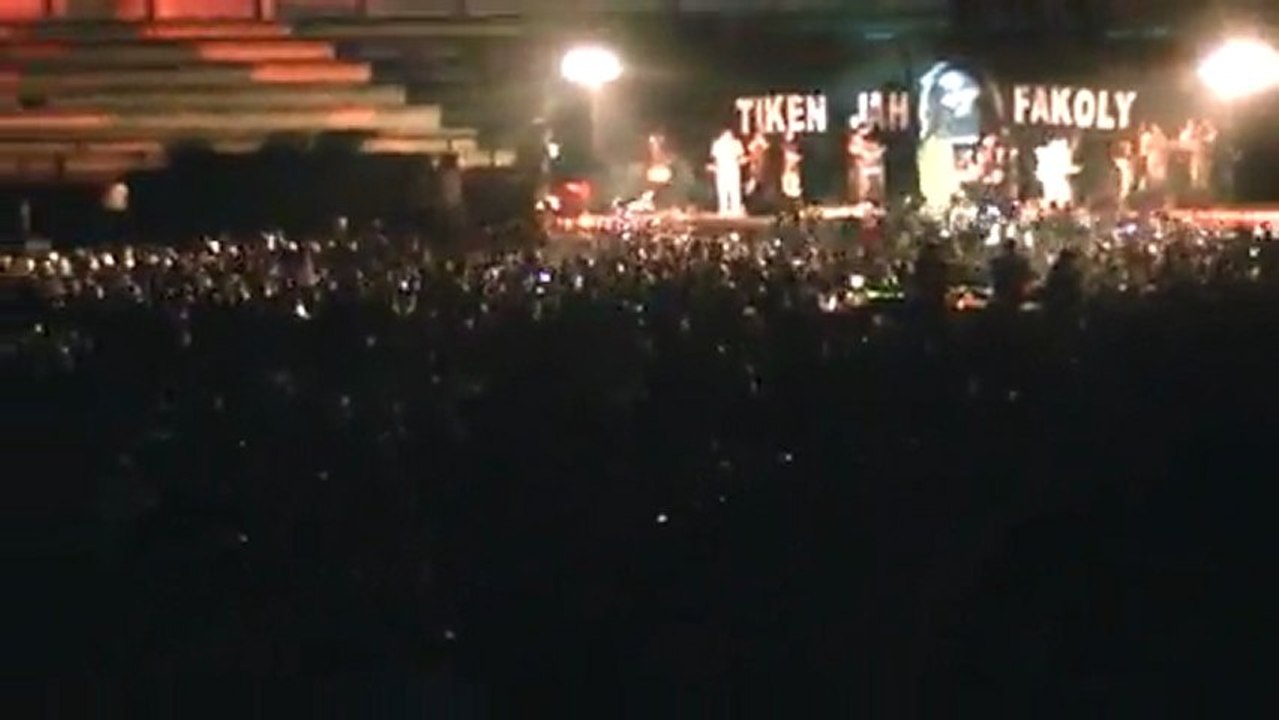 TIKEN JAH FAKOLY AUX COMORES