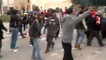 عقارب: وصول الجيش وسط ترحيب من المواطنين