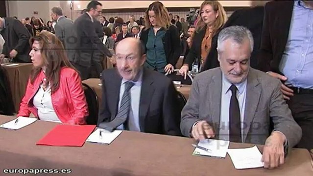 Reproches cruzados entre Cospedal y Rubalcaba