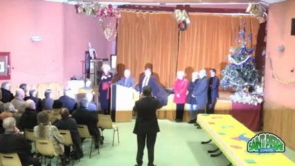 Leslie Cléret et François Loncle parlent des projets pour Saint-Peirre du Vauvray pour les élections à venir. Le protocole républicain ? Ecorné.