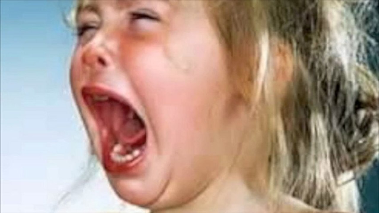 FEMALES BE LIKE> (THE BABIES OK) WHILE BUSSIN DOWN (LMAO)