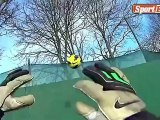 [www.sportepoch.com]Tidbits : First Perspective record the Manchester City goalkeeper high-intensity training