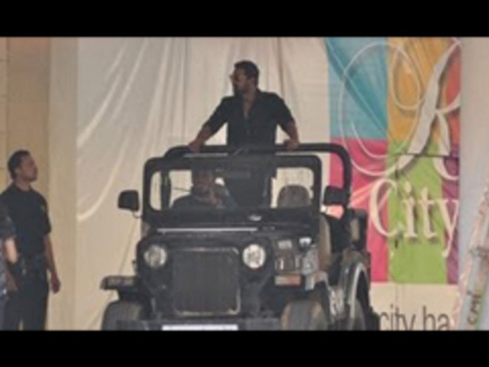John Abraham @ 'Shootout At Wadala' First Look Launch With Live Action