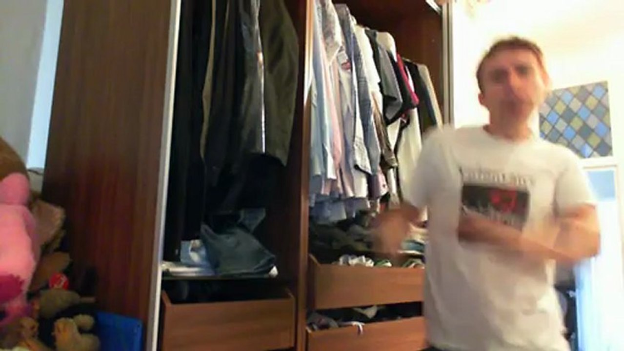 Wiwi kameloualise "din daa daa (trommeltanz)" de George Kranz