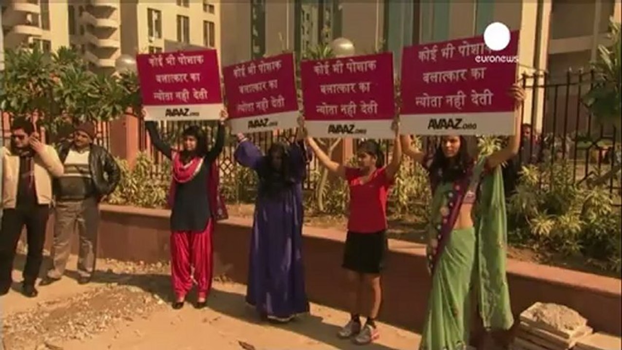 India, stupro di gruppo: presentate le accuse