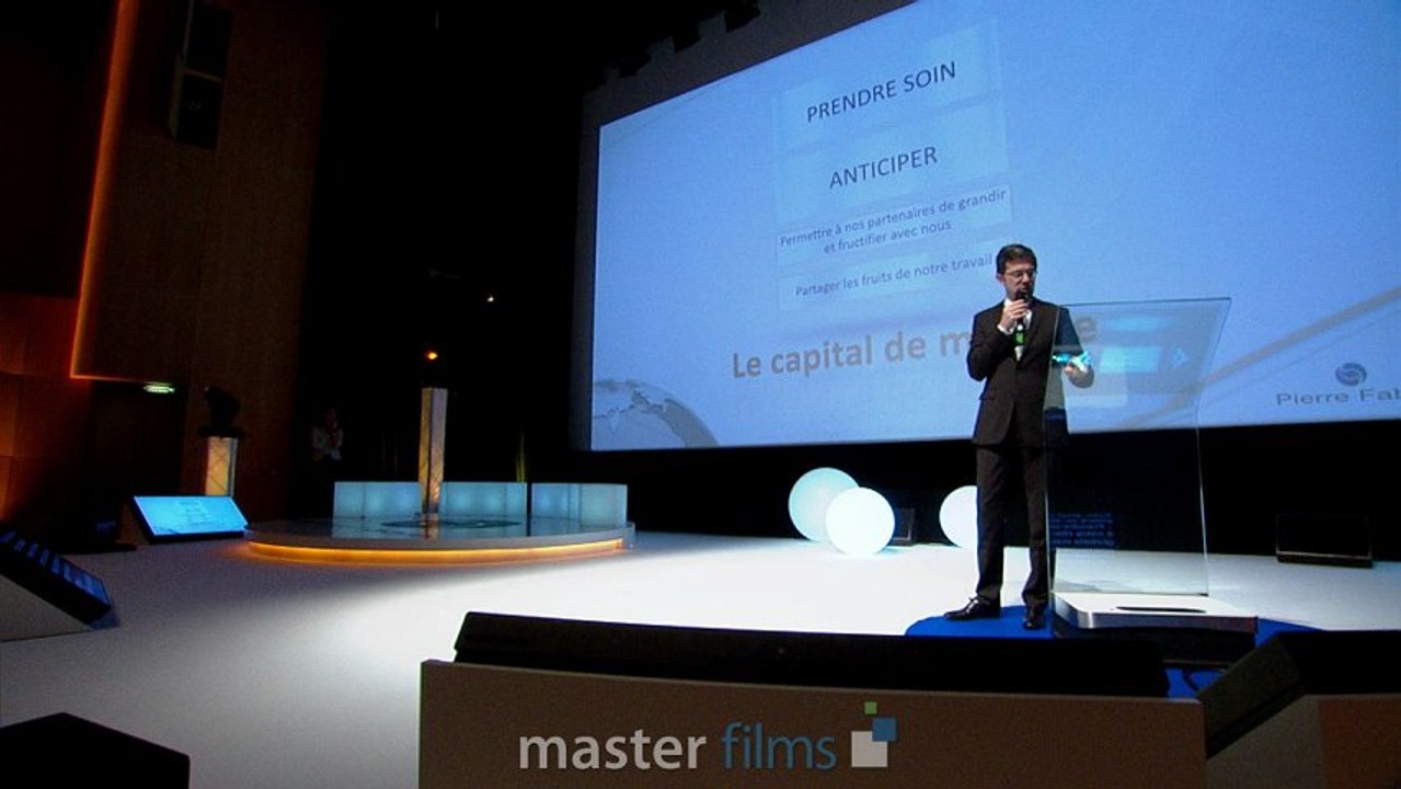 Slideshow interactif 3D - PierreFabre
