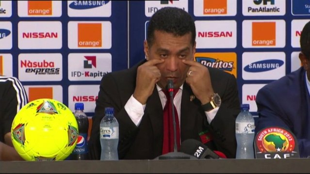 Les larmes du sélectionneur du Maroc après l'élimination !
