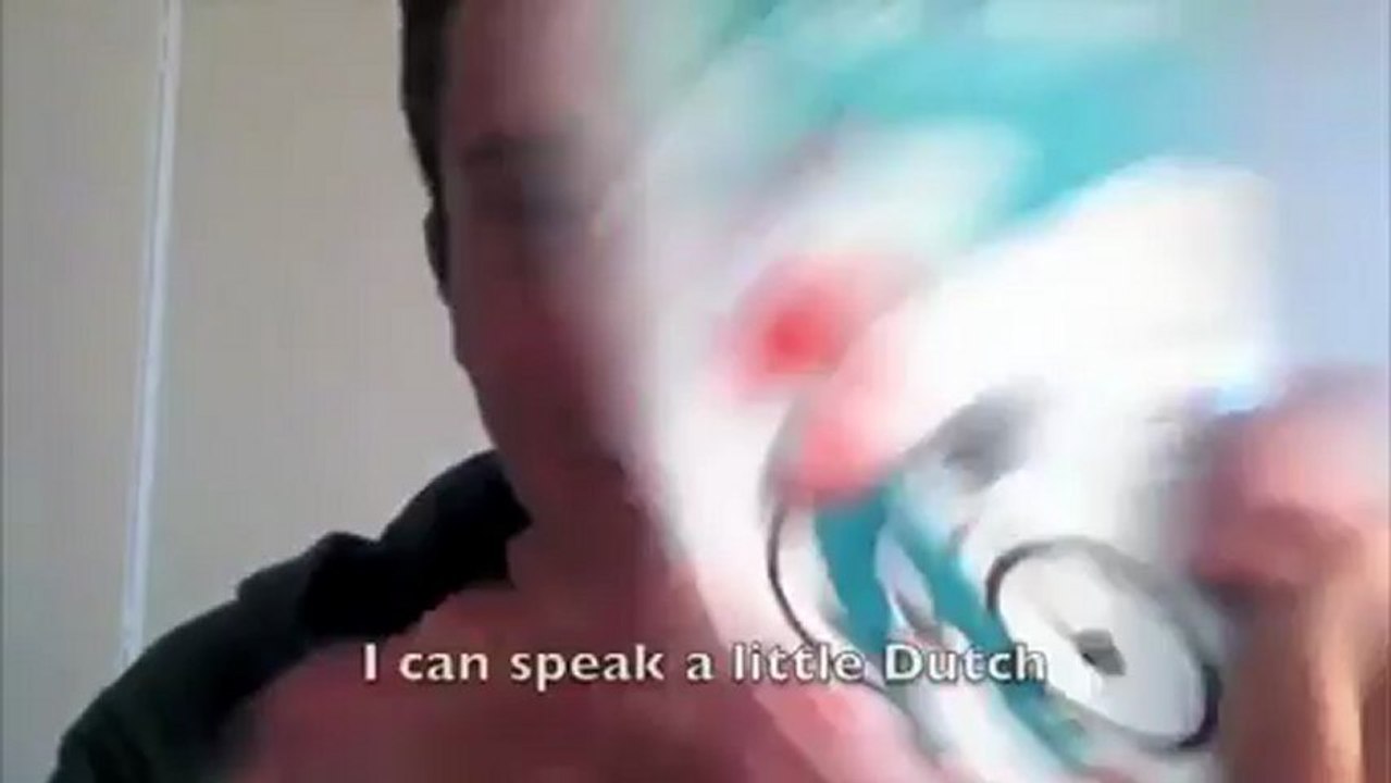 A 16 ans, il parle 20 langues !