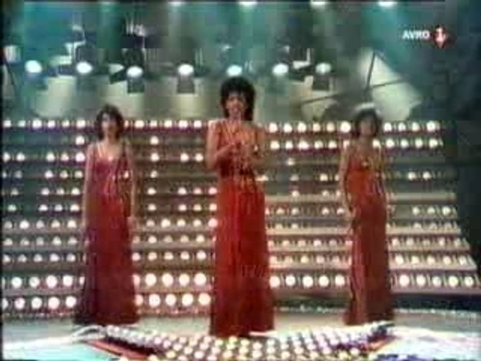 THREE DEGREES Woman in love