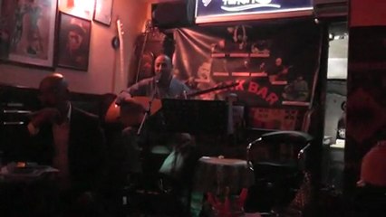 Naki Yoksili -  Dalgın dalgın ( Hayat denen kısa yolda )