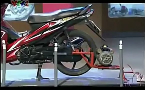 Biến xe máy thành máy phát điện