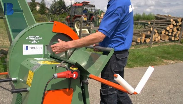 Scie circulaire triphasé + Tapis independant