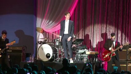 Obamas tanzen Wange an Wange in zweite Amtszeit