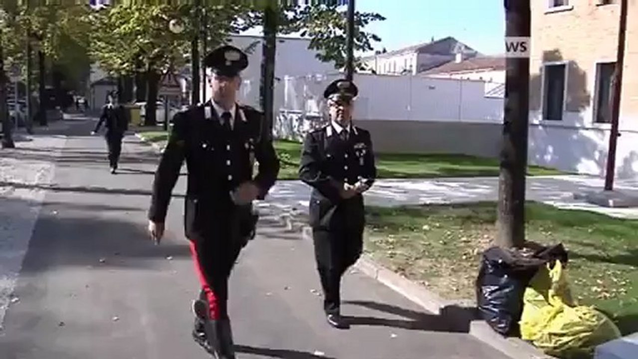 BOTTE E MOLESTIE ALLA MADRE