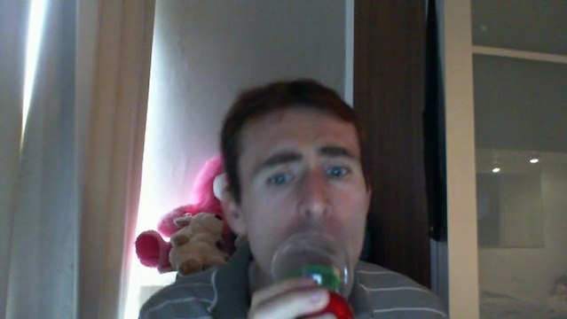 Wiwi égratigne chains of love d'Erasure