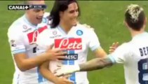 Goles de Cavani