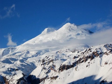 Сверкающие вершины Эльбруса