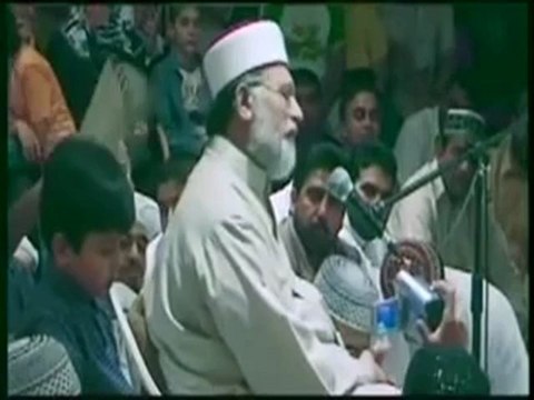 Status of Shaykh ul Islam Tahir ul Qadri near Aatish Baaz AlaihiRehmah (Cook of Maulana Rumi)