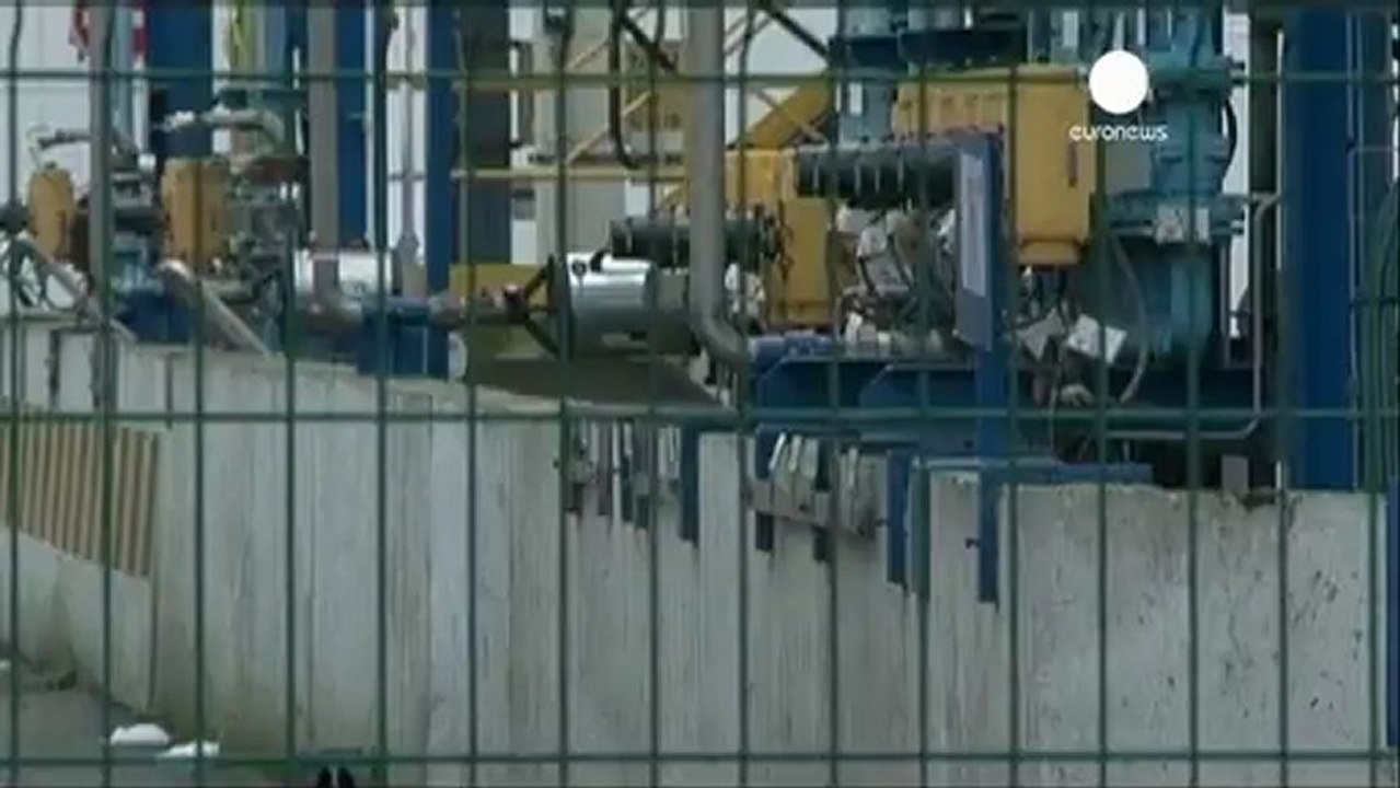 Le stink spreads across the channel