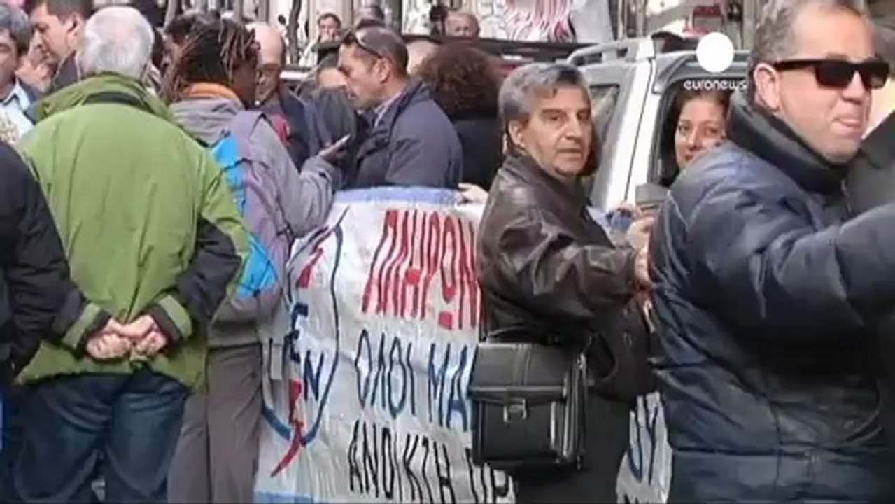 Athens protest over power cuts