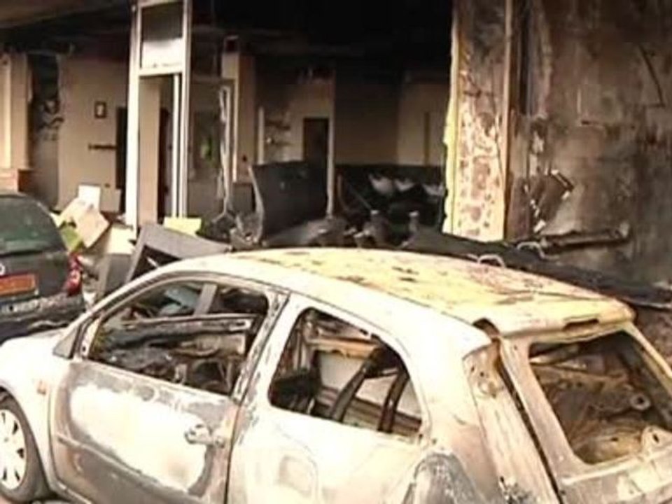 4 commerces détruits par les flammes (Saint-André-les-Vergers)