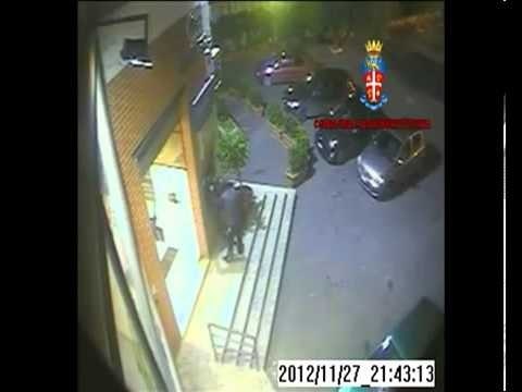 Chiaramonte Gulfi (RG) - Denunciato l'uomo che prende a pugni i bancomat (22.01.13)