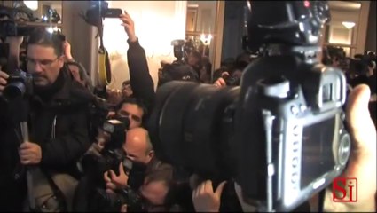 Napoli - Ressa di fotoreporter per Cosentino, Rinviata Conferenza Stampa (22.01.13)