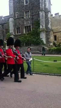 Touriste Chinois VS Garde Royale