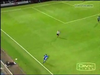 Το τρομερό ball boy της Πόρτσμουθ!