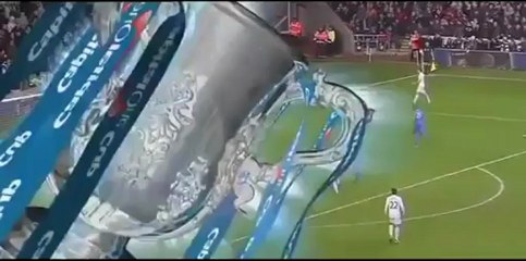 EDEN HAZARD prend un carton rouge (coup de pied au ramasseur de balle)