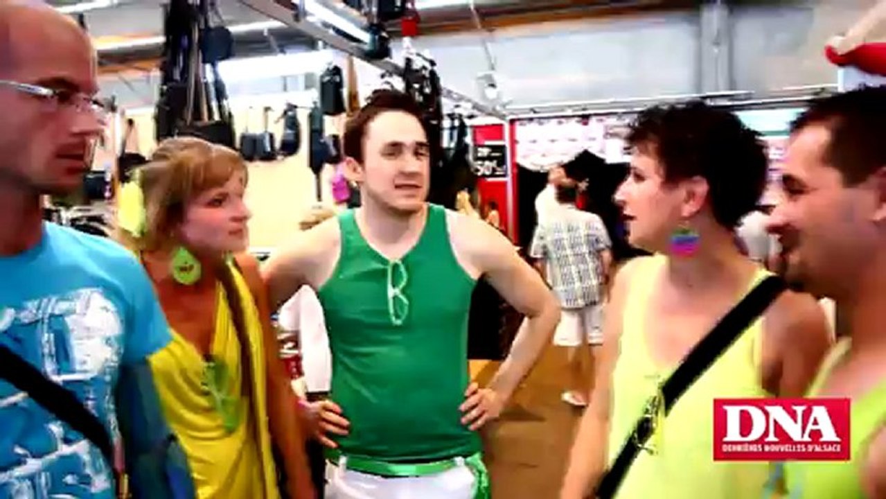 Fans de LMFAO à la Foire aux Vins de Colmar 2012.