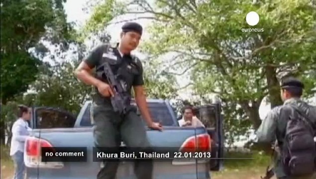 Thousands flee Myanmar violence - no comment