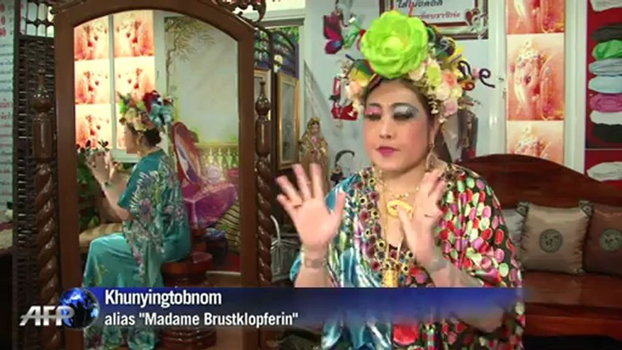 'Madame Brustklopferin' macht Reibach: Thais im Schönheitswahn